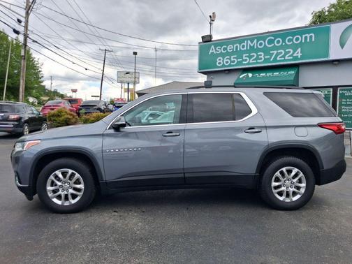 GRAY 2020 Chevrolet Traverse LT Cloth
