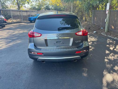 2017 INFINITI QX50 Base