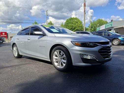 Silver Ice Metallic 2019 Chevrolet Malibu LT