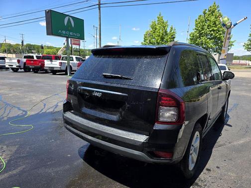 Black Clearcoat 2014 Jeep Compass Sport