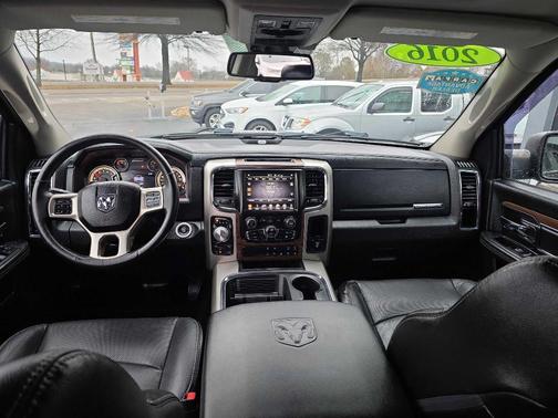 2016 RAM 1500 Laramie