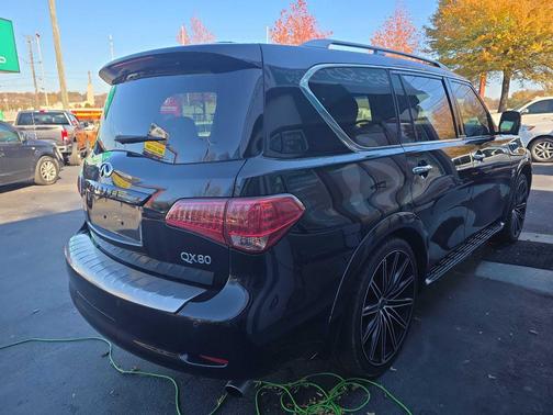 2017 INFINITI QX80 Base