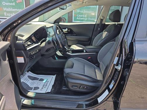 Aurora Black Pearl 2022 Kia Niro EV S