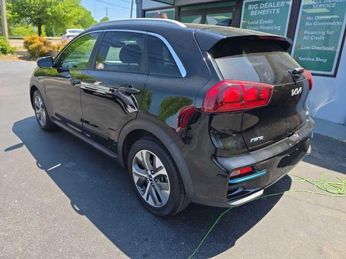 Aurora Black Pearl 2022 Kia Niro EV S