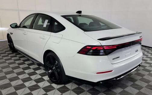 2023 Honda Accord Hybrid Base
