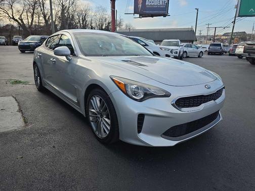 2018 Kia Stinger BASE