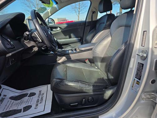 2018 Kia Stinger BASE