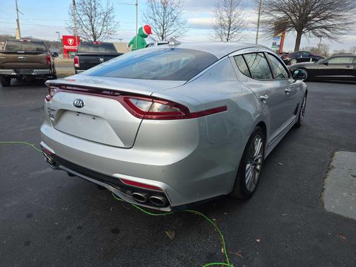 2018 Kia Stinger BASE