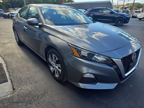2022 Nissan Altima S FWD