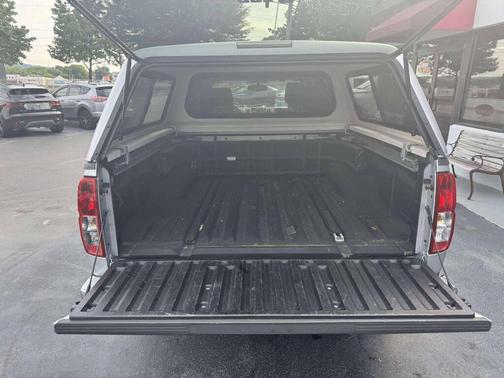 2011 Nissan Frontier SV
