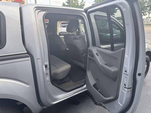 2011 Nissan Frontier SV
