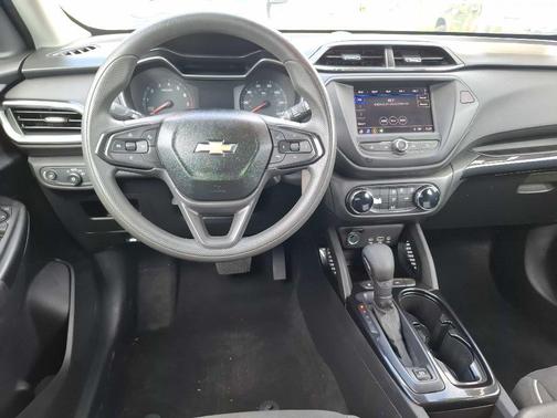 BLUE 2021 Chevrolet Trailblazer LS
