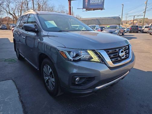 2019 Nissan Pathfinder SL