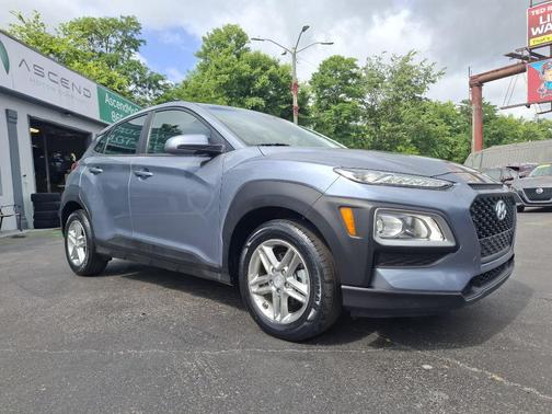 Sonic Silver 2020 Hyundai KONA SE