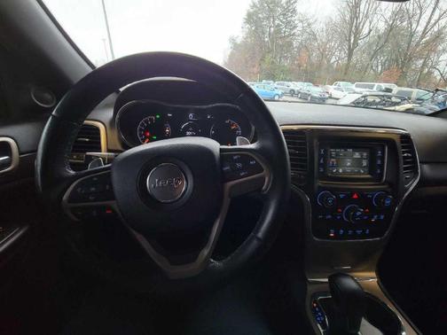 2017 Jeep Grand Cherokee Laredo