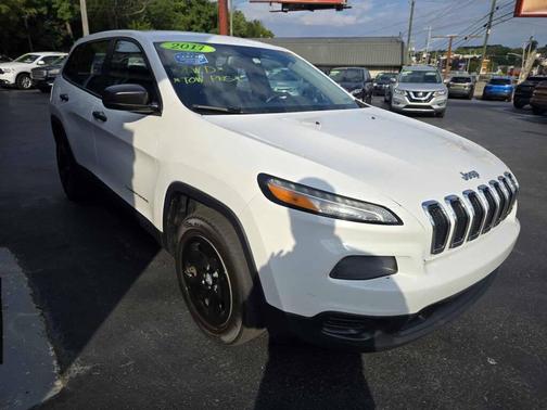 2017 Jeep Cherokee Sport
