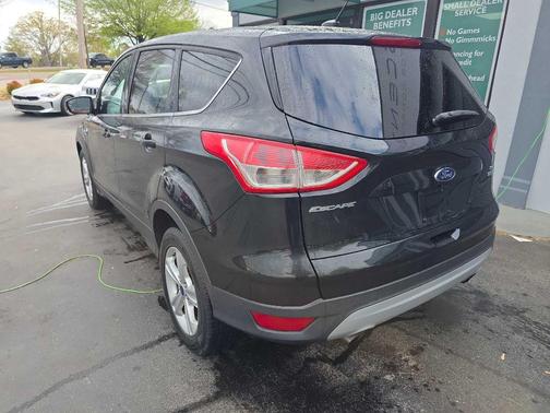 Tuxedo Black 2014 Ford Escape SE