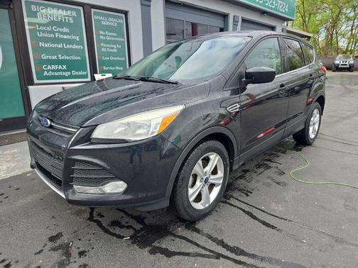 Tuxedo Black 2014 Ford Escape SE