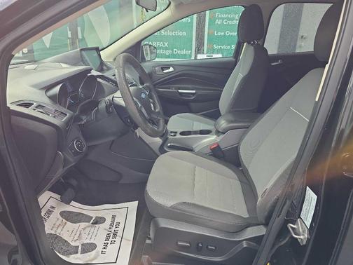 Tuxedo Black 2014 Ford Escape SE