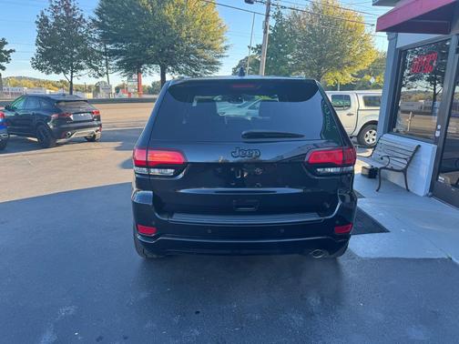 2018 Jeep Grand Cherokee Laredo E