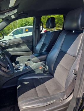 2018 Jeep Grand Cherokee Laredo E
