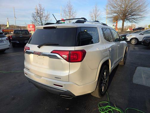 2018 GMC Acadia Denali