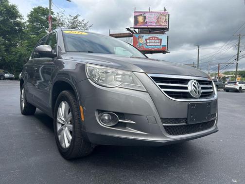 2011 Volkswagen Tiguan SE