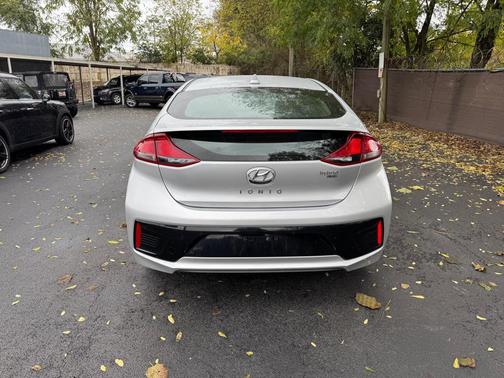 2019 Hyundai IONIQ Hybrid Blue