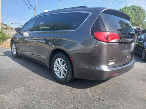 Granite Crystal Metallic Clearcoat 2021 Chrysler Voyager LXI