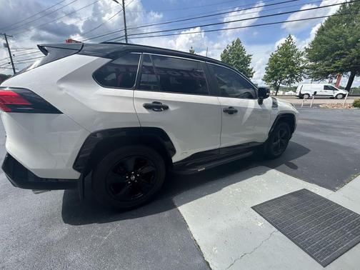 2019 Toyota RAV4 Hybrid SE