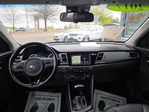 Metal Stream 2017 Kia Niro Touring