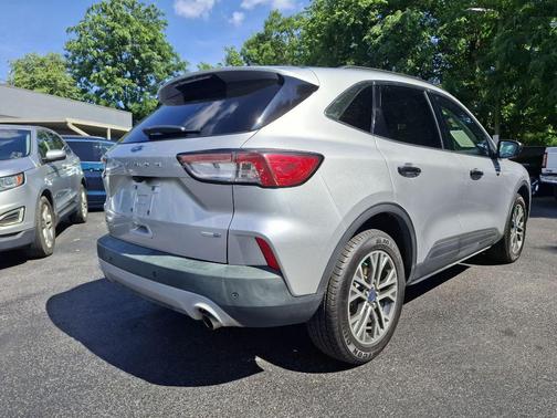 Ingot Silver Metallic 2020 Ford Escape SEL