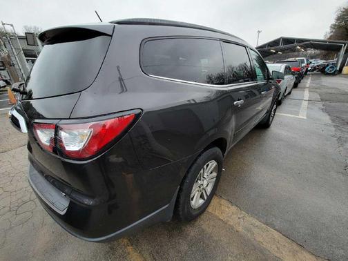 2017 Chevrolet Traverse 2LT