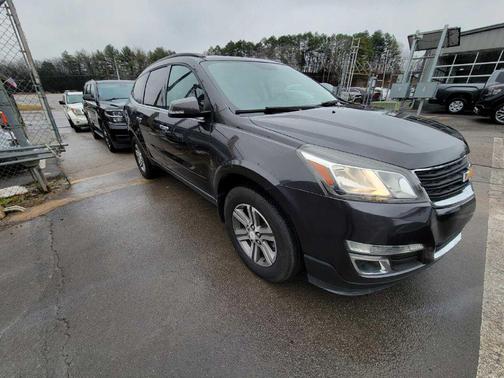 2017 Chevrolet Traverse 2LT