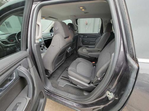 2017 Chevrolet Traverse 2LT