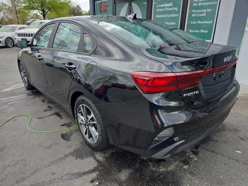 Aurora Black 2023 Kia Forte LXS