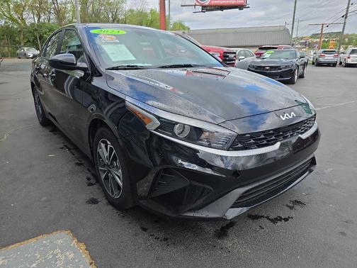 Aurora Black 2023 Kia Forte LXS