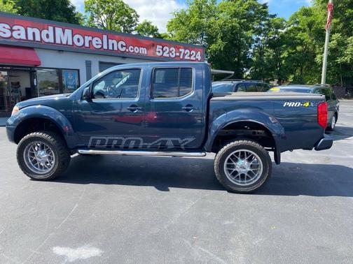 2017 Nissan Frontier PRO-4X