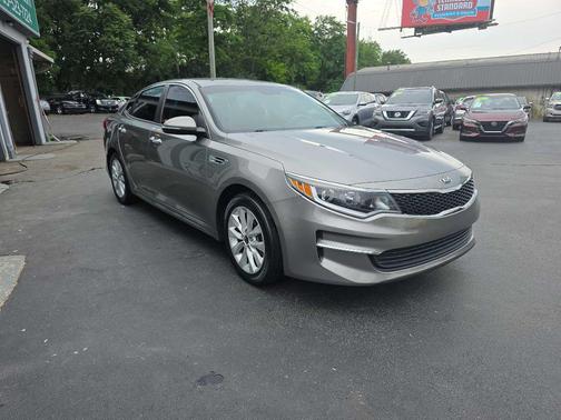 Titanium Silver 2018 Kia Optima LX