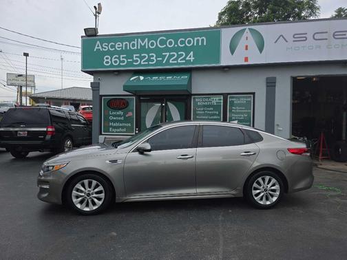 Titanium Silver 2018 Kia Optima LX