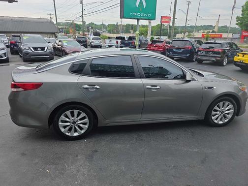 Titanium Silver 2018 Kia Optima LX