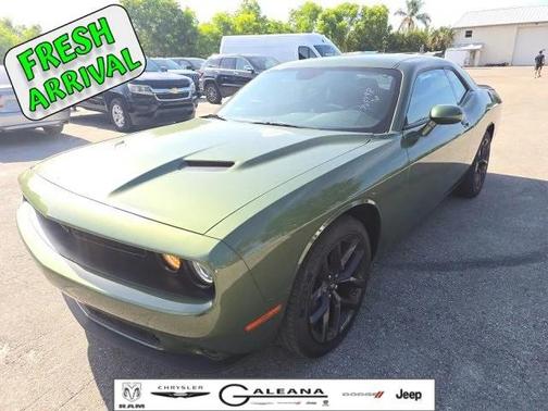 2022 Dodge Challenger SXT