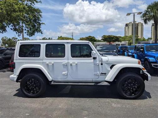 2023 Jeep Wrangler 4-Door High Altitude 4x4