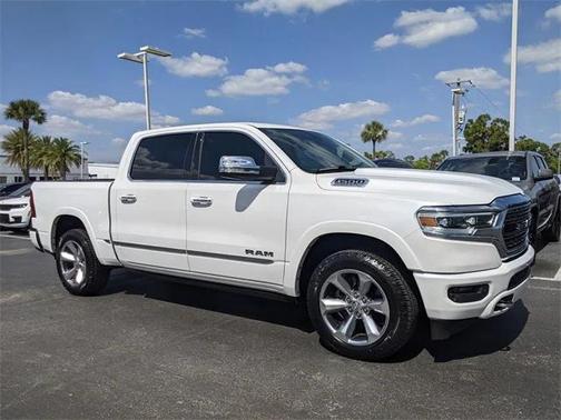 2019 RAM 1500 Limited Crew Cab 4x4 57' Box