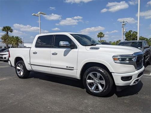 2019 RAM 1500 Limited Crew Cab 4x4 57' Box