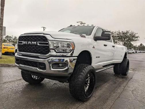 2024 RAM 3500 Big Horn Crew Cab 4x4 8 Box