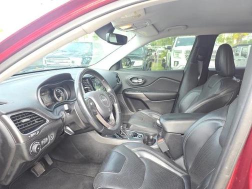 2019 Jeep Cherokee Limited FWD