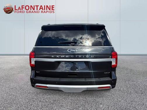 DARK MATTER PC 2024 Ford Expedition XLT
