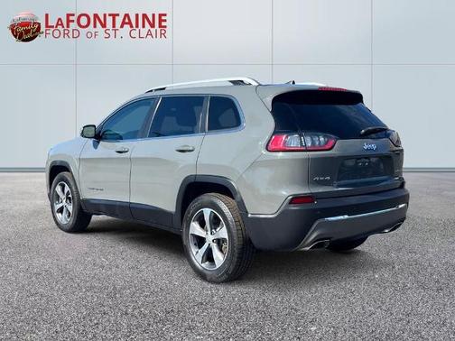 Sting Gray Clearcoat 2020 Jeep Cherokee LIMITED