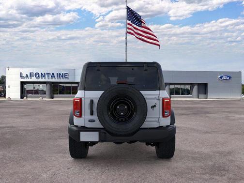 Oxford White 2026 Ford Bronco Big Bend